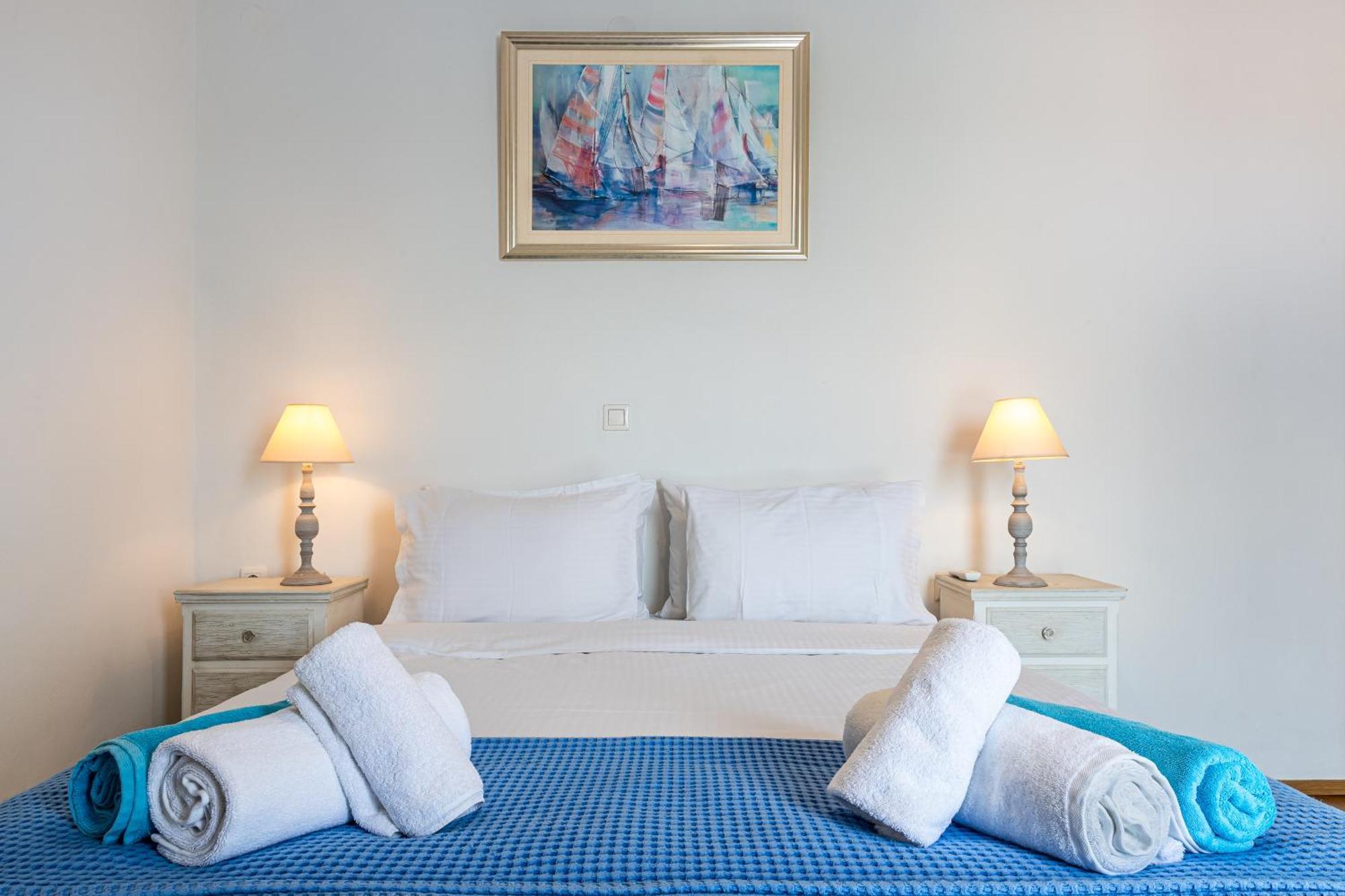 Dimitra Apartment With Private Pool And Sea View -The Ground Floor Of A Two Storey Building Daratsos 외부 사진