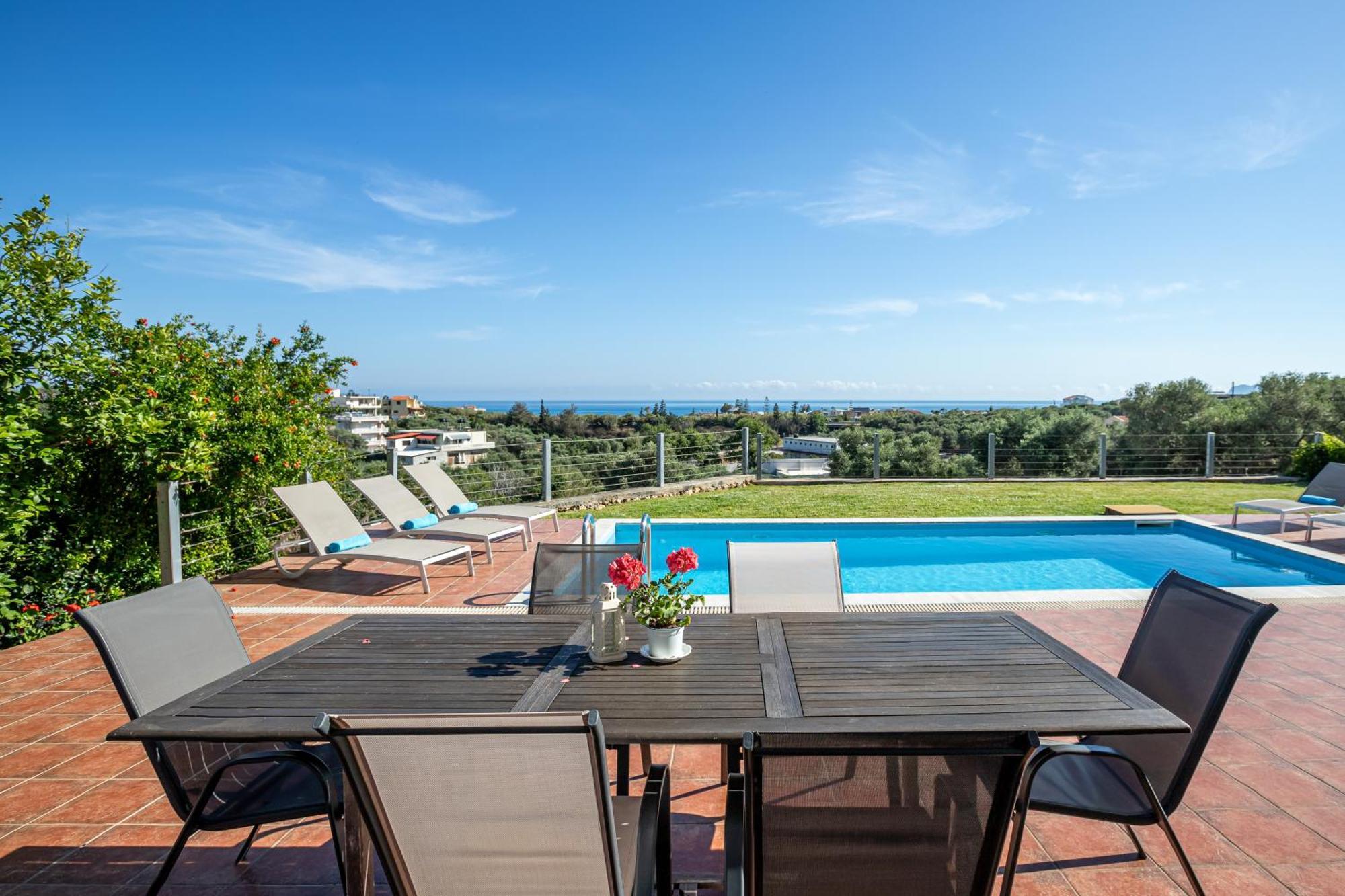 Dimitra Apartment With Private Pool And Sea View -The Ground Floor Of A Two Storey Building Daratsos 외부 사진