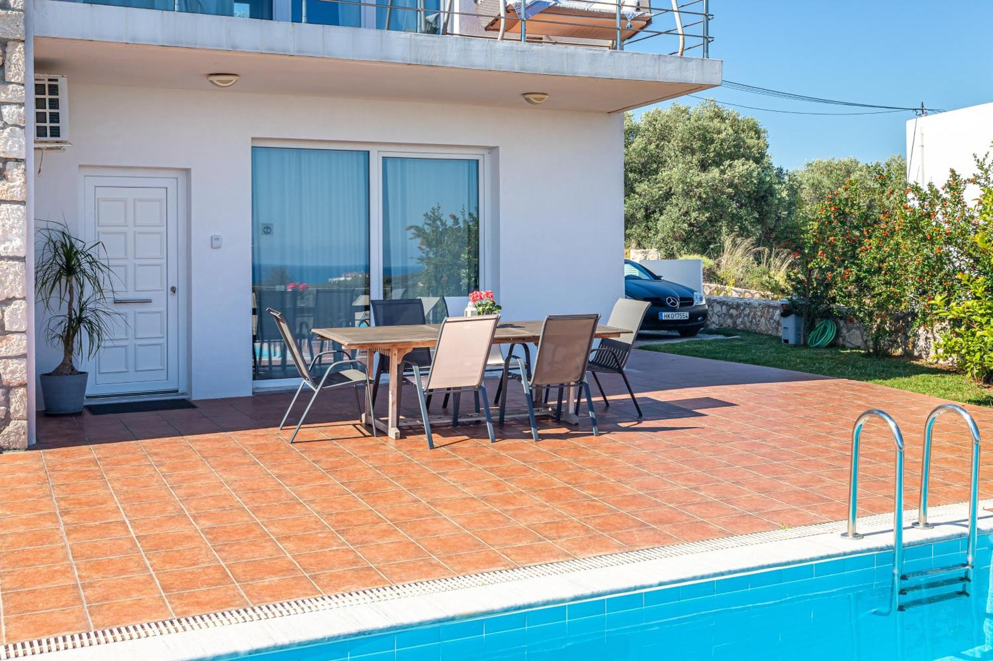 Dimitra Apartment With Private Pool And Sea View -The Ground Floor Of A Two Storey Building Daratsos 외부 사진